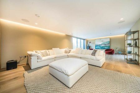 Lavender Mews, Surbiton, KT6 - Photo 2