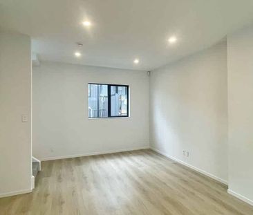 Ready to move in - fully furnished unit - Photo 2