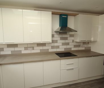 Alexandra Road, Hemel Hempstead, HP2 4AQ, Hertfordshire - Photo 1