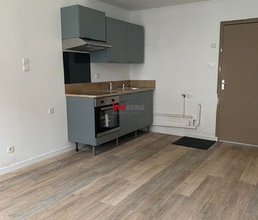 Location Appartement 1 pièce 20m² ARMENTIERES 59280 - Photo 2