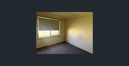 Low Maintenance Two Bedroom Unit - Photo 4