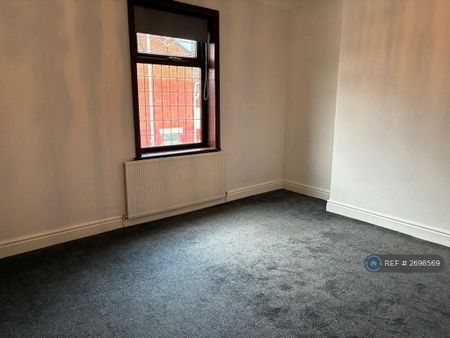 2 bedroom terraced house to rent - Photo 3