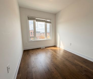 For Lease - 36 Westwood Avenue, Barrie, Ontario - Photo 6