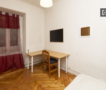 madrid, Community of Madrid 28015 - Photo 3