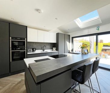 3 bedroom Detached house to rent - Photo 5