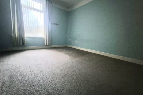 Florence Street - Photo 1