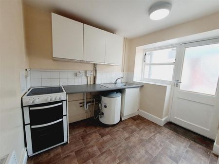 2 Bedroom Flat to Rent in Montagu Street, Kettering, Northants, NN16 - Photo 5