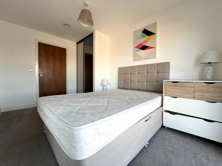 2 bedroom flat to rent - Photo 5