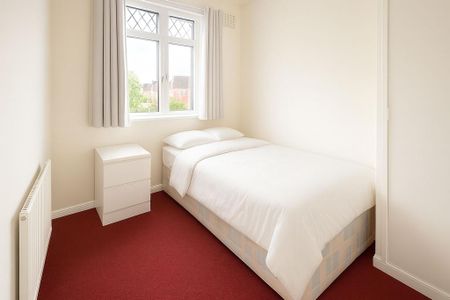 4 bedroom house share to rent - Photo 2