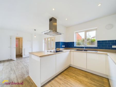 4 bedroom detached house to rent - Photo 5