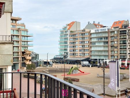 Stijlvol nieuwbouwappartement op een topligging in het centrum van Knokke op een zucht van de zee en het strand in een kleine residentie. - Photo 5
