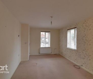 2 bedroom semi-detached house to rent - Photo 2