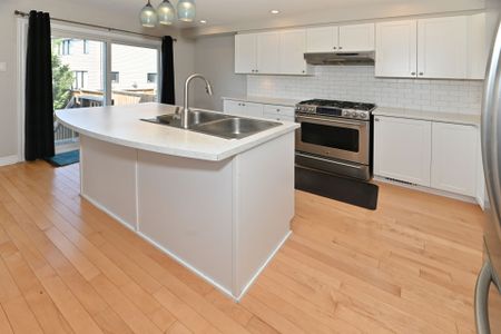 For Lease - 501 Paine Avenue, Kanata, Ontario - Photo 3