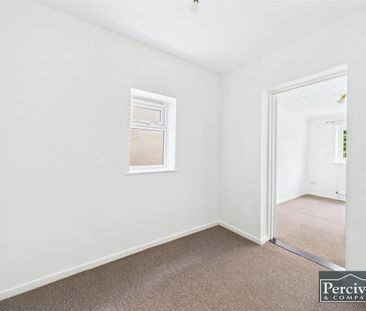 2 bedroom bungalow to rent - Photo 4