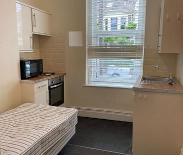 1 bedroom house to rent - Photo 2