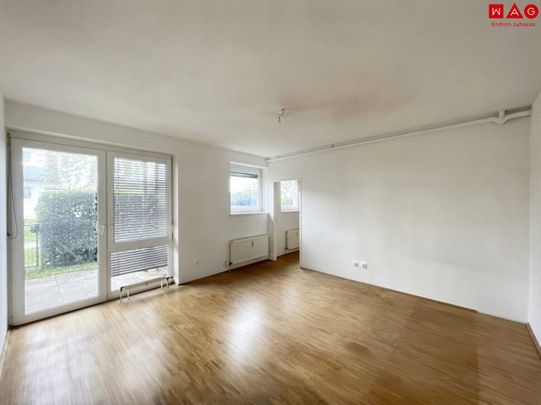 Renovierte, barierrefreie 3-Zimmerwohnung mit Terrasse und Parkplatz ab 01.12.2026 - Photo 1