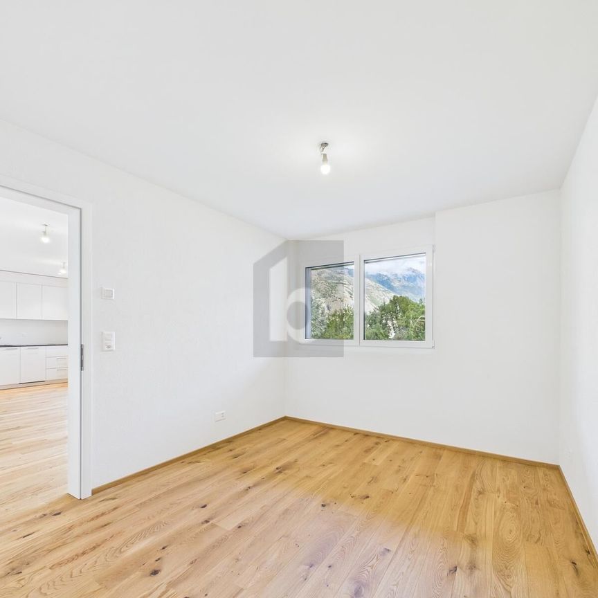 A STYLISH LIVING DREAM FOR THE SOPHISTICATED - Photo 1