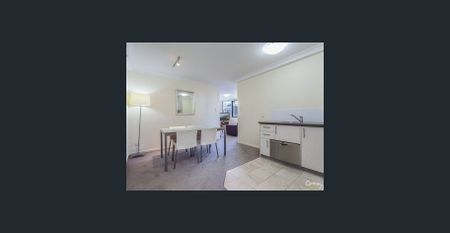 BRISBANE RIVER VIEWS IN CBD LOCATION - Photo 5