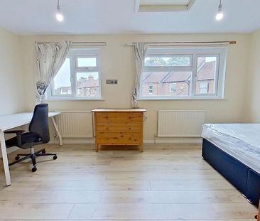 3 bedroom detached house to rent - Photo 6