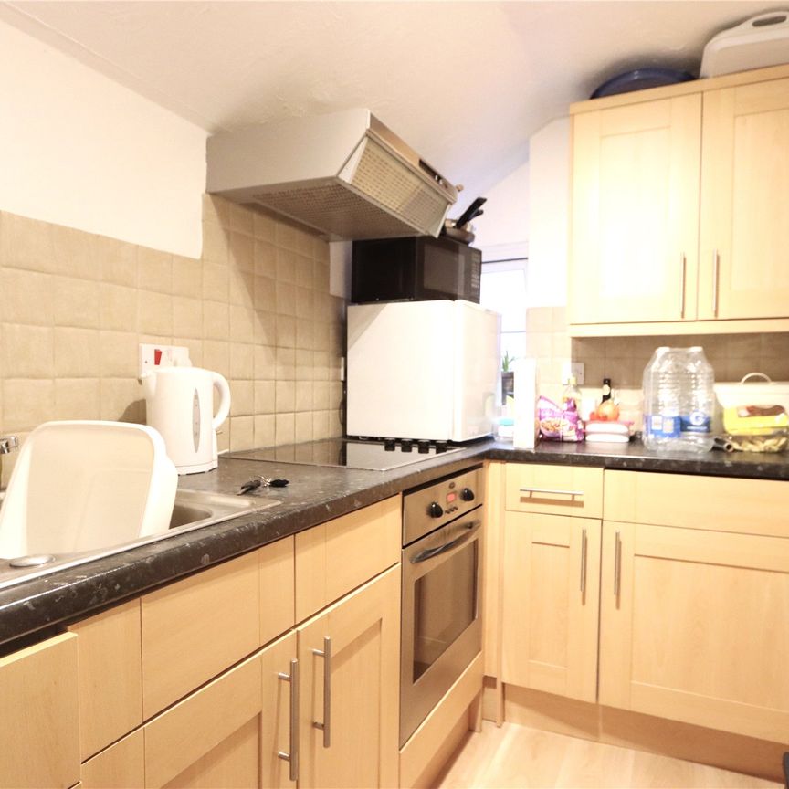 Weydon Lane, Farnham Weydon Lane, Farnham - Photo 2