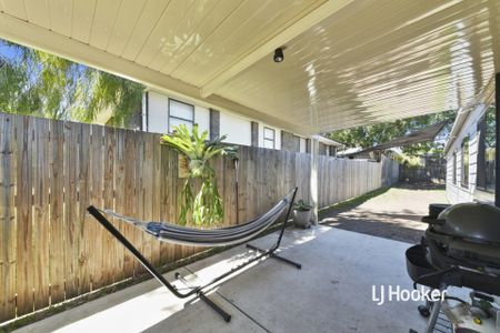 THE WHOLE PACKAGE, CONVENIENT & LOW MAINTENANCE! - Photo 2