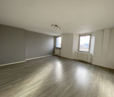 Location Appartement 3 pièces 86m² REIMS 51100 - Photo 3