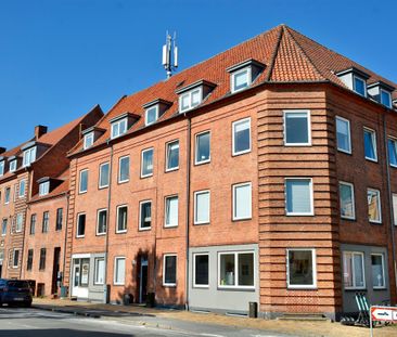 Indbydende 2 værelses lejlighed med moderne detaljer i Odense C - Photo 3