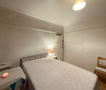 Room in a Shared House, Waverley Gardens, NW10 - Photo 2