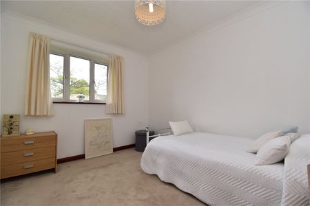 Bugsby Way, Kesgrave, Ipswich, Suffolk, IP5 2BB - Photo 4