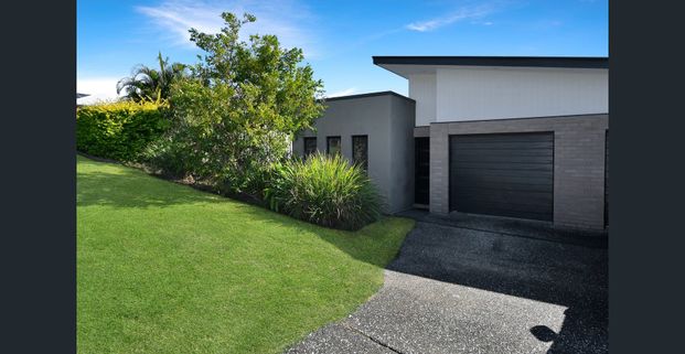 3-Bedroom Duplex in Augustine Heights - Photo 1