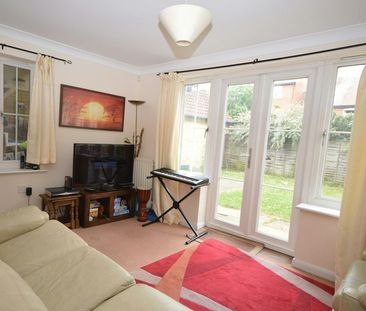 Detached house to rent on - Photo 2