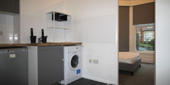 Flat 1, 26 Kelso Road, LS2 9PR, Leeds - Photo 3