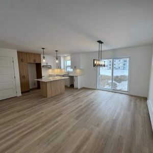Studio - Saint-Lambert-de-Lauzon - $2,600 /mo - Photo 2