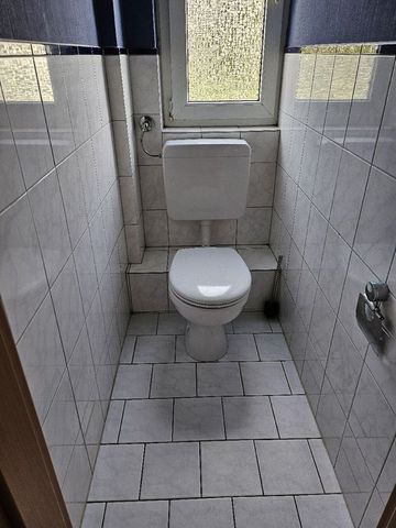 Bezugsfreie Mietwohnung mit ca. 52 m² Wohnfläche und 2 Zimmern in ruhiger, zentraler Wohnlage - Photo 4