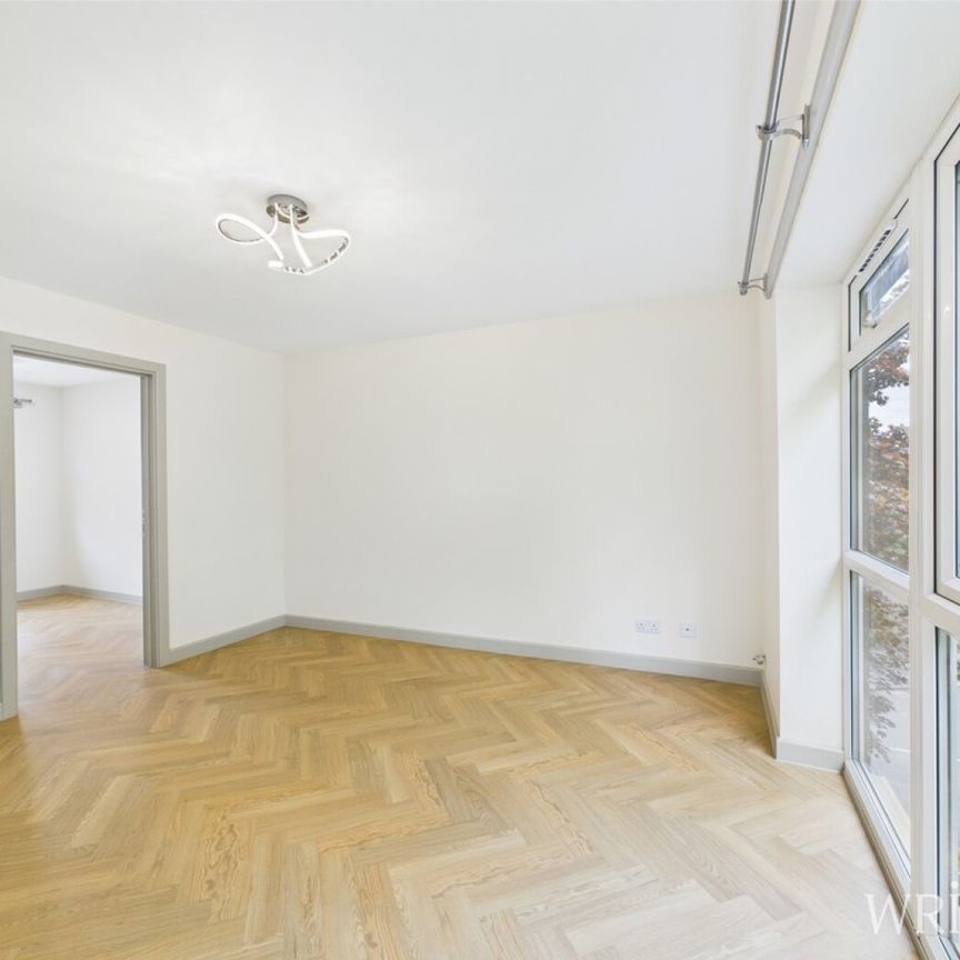 3 bedroom Apartment - Nettlecroft, Welwyn Garden City - Photo 1
