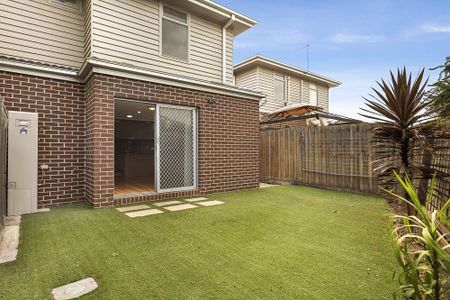 Spacious Family Home in Prime Location - Photo 5