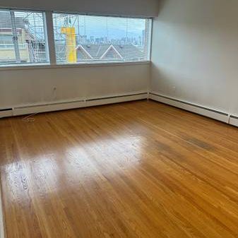 SPECIAL Move-in incentive! Large 1 Bedroom Suite in Heart of Kitsilano - Photo 1