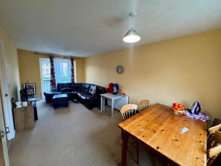 2 bedroom apartment to rent - Photo 2