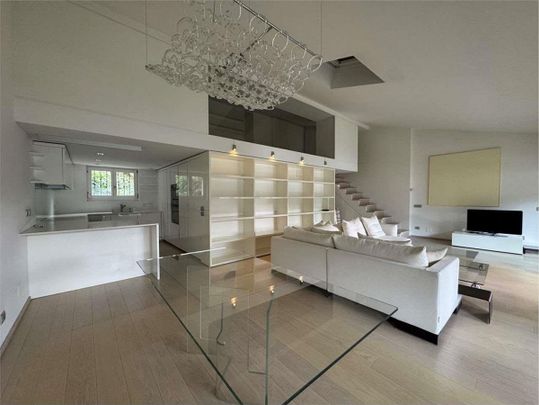 MORCOTE APARTMENT OVER TWO FLOORS - Foto 1