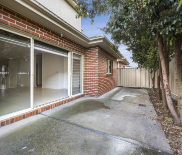 Spacious Four-bedroom Townhouse In A Most Convenient Location - Photo 1