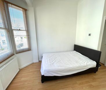 Studio Flat, Guildford Road, BN1 - Photo 6