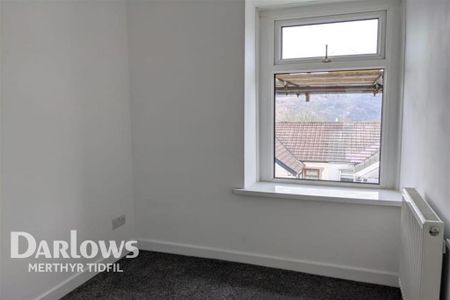 4 bedroom detached house to rent - Photo 4