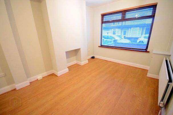 42 Greenore Street, BT68NF, Belfast - Photo 1