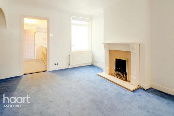 3 bedroom end of terrace house to rent - Photo 1