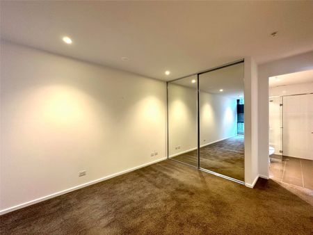 1702/151 City Road - Photo 4