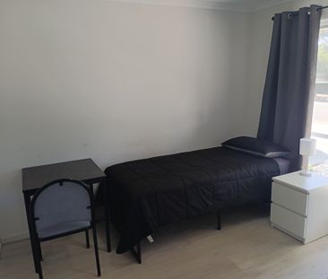 6-bedroom shared house, Park Terrace - Photo 1