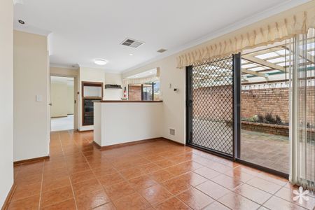 17A Godbold Close - Photo 5