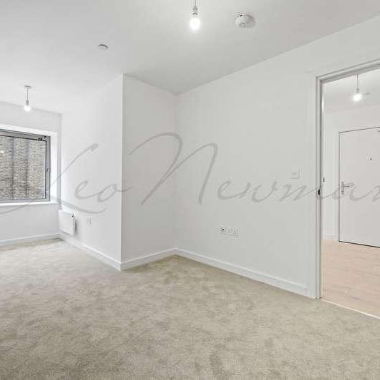 Caroline Street, Limehouse, E1 - Photo 1
