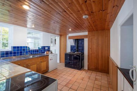 3 bedroom detached house to rent - Photo 2