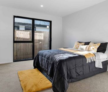 Brand new elegant home - Photo 2